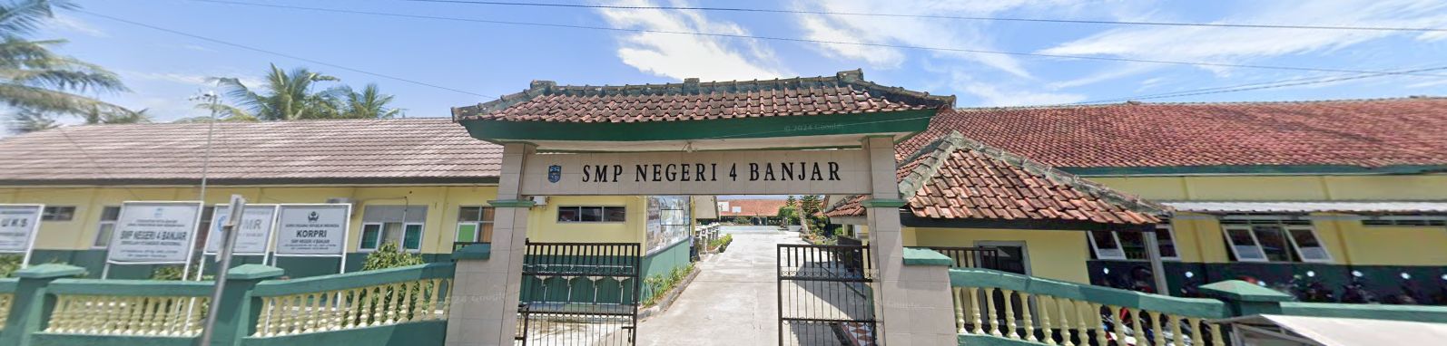 Gerbang Sekolah
